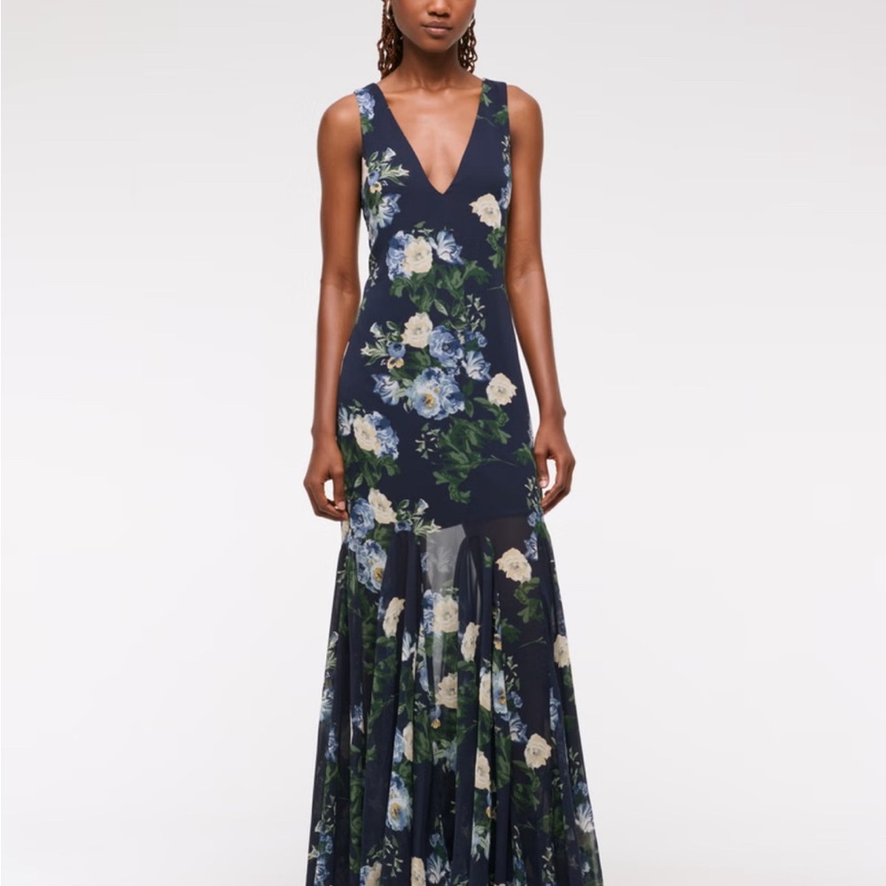 Abercrombie & Fitch Plunge Godet Skirt Maxi Dress Sz XS NWOT